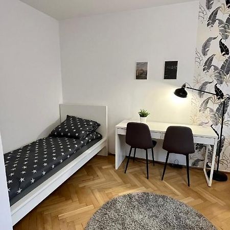 Warszawa Krucza Pokoje Bagian luar foto