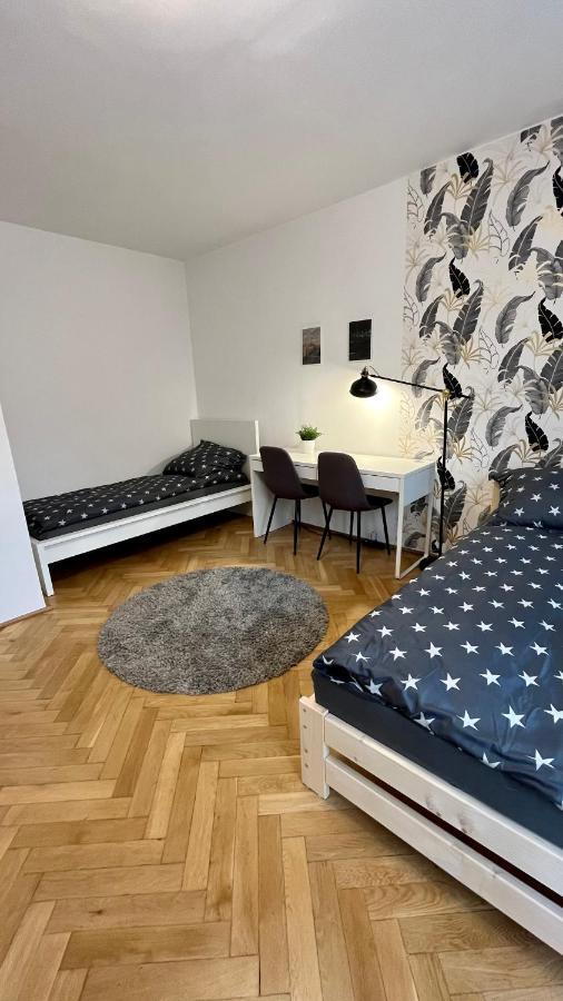 Warszawa Krucza Pokoje Bagian luar foto